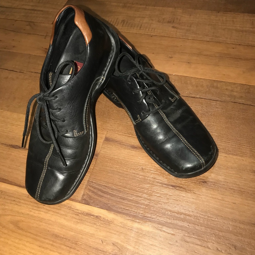 Cole Haan “Zeno” lace up  casual leather shoes